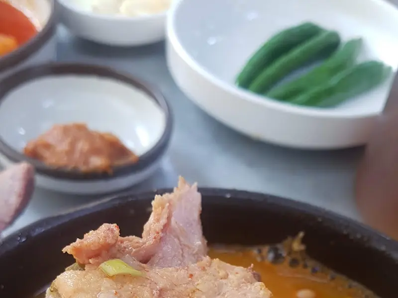 뼈해장국 근접 사진
