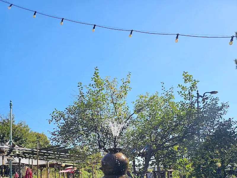 식당 외부 풍경