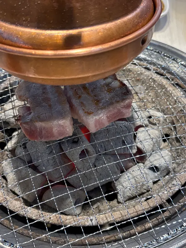 명륜진사갈비 옥련점 내부 모습