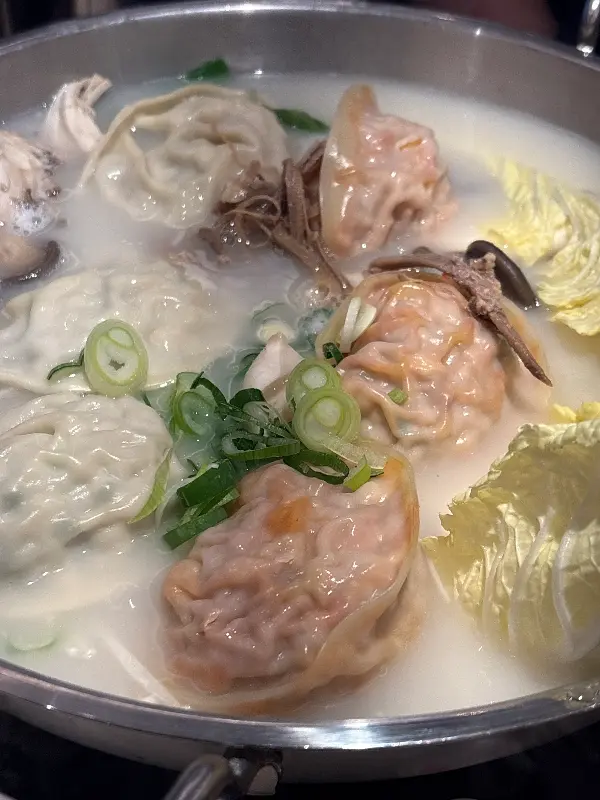 한우만두전골 비주얼