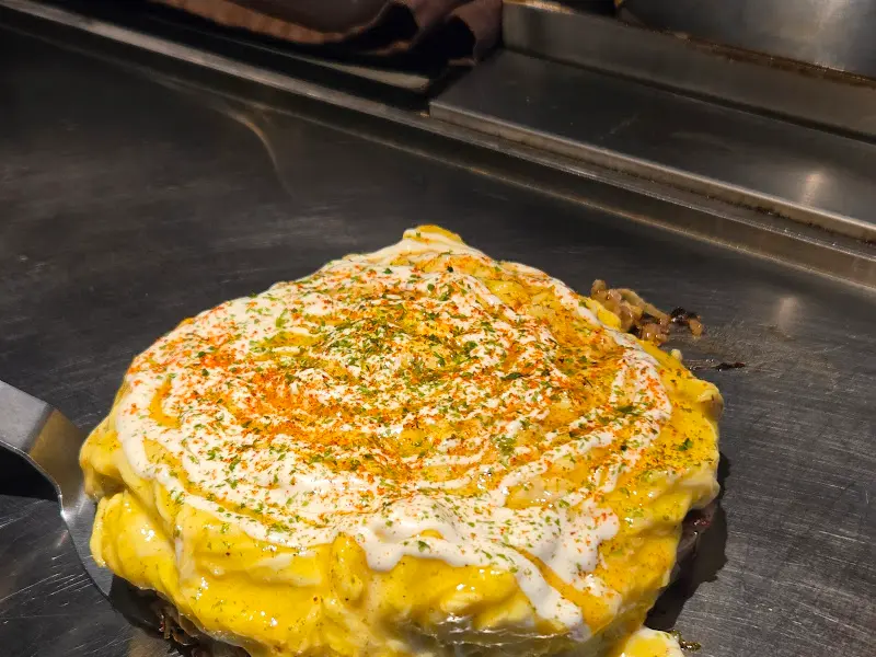 철판 위 오코노미야끼