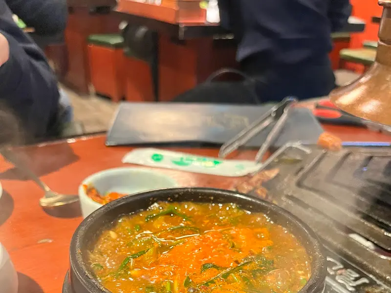 얼큰한 김치찌개