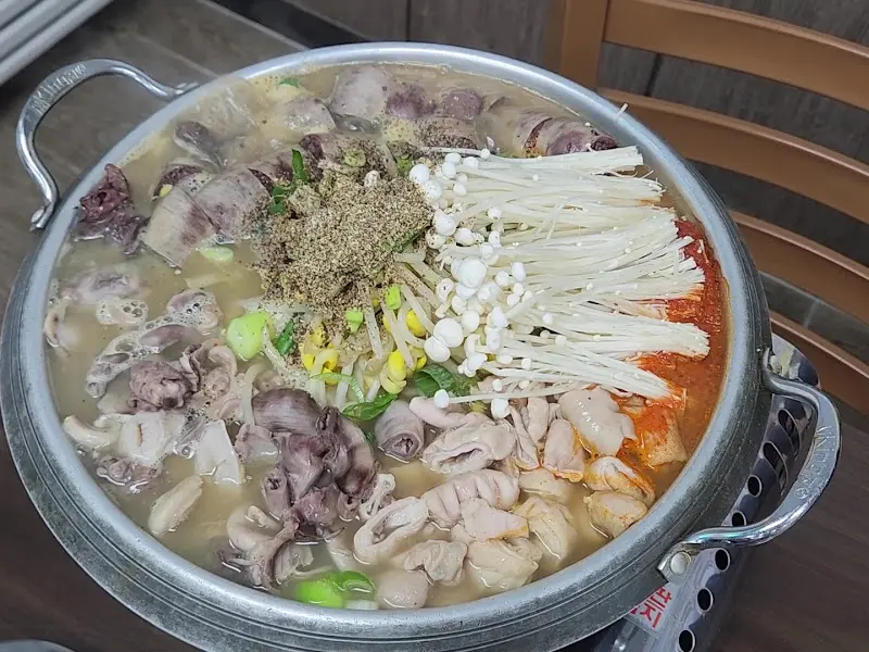 푸짐한 새끼보 전골