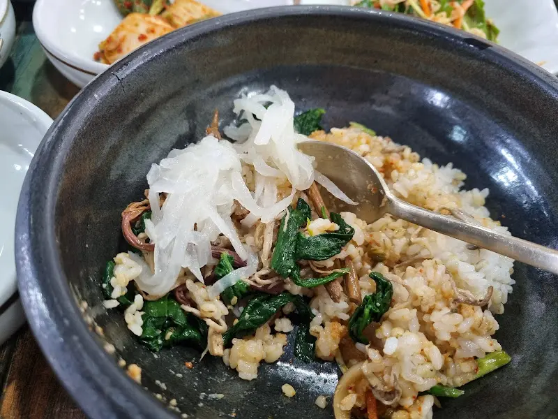 보리밥 비빔밥