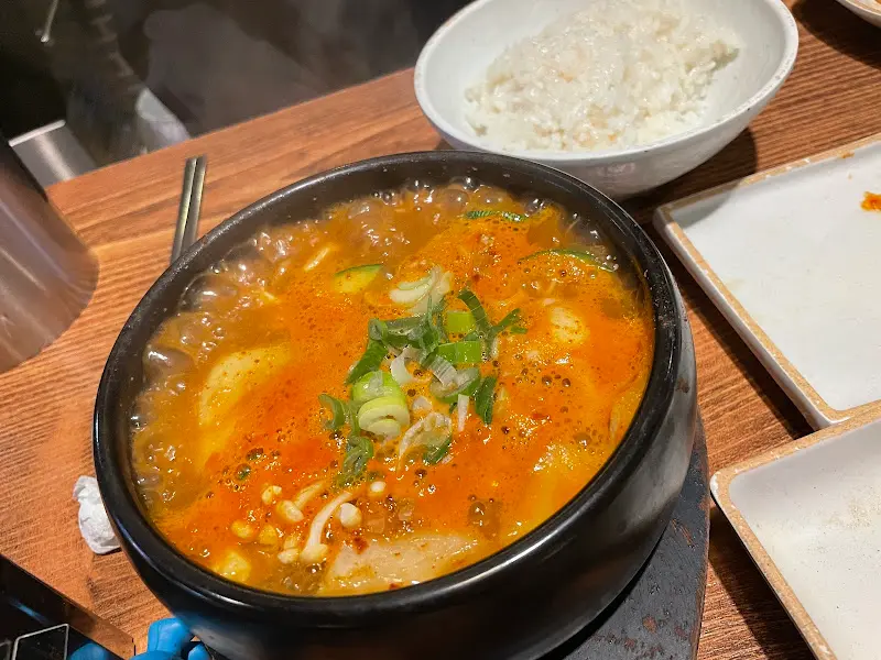 갓 지은 밥과 청국장