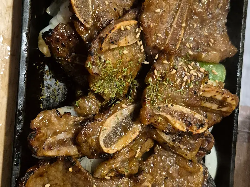 윤기가 흐르는 LA갈비