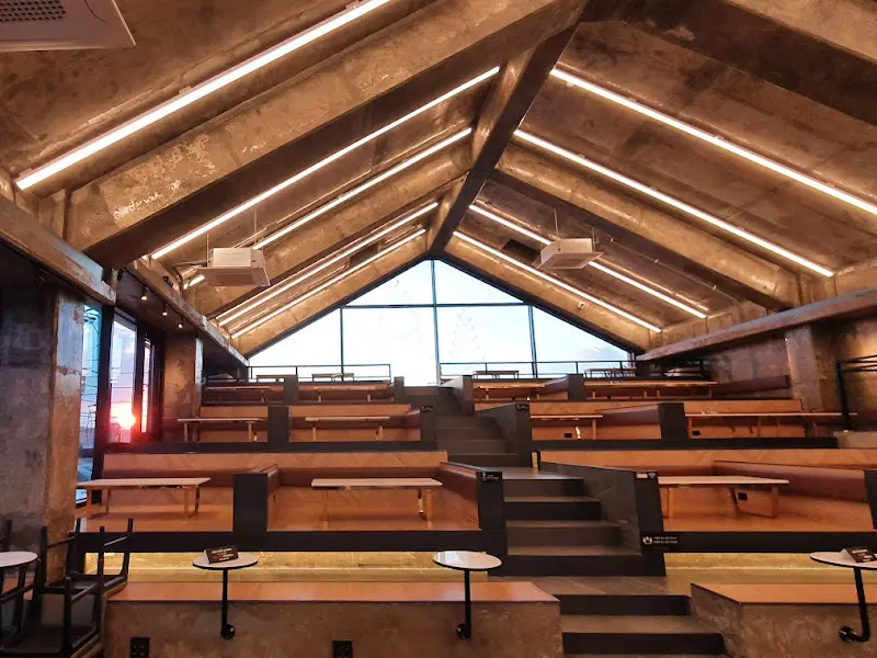 파스쿠찌 계룡DT점 2층 좌석