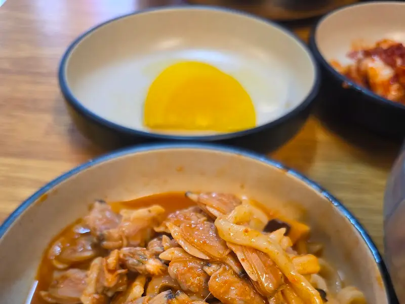 바지락과 칼국수 면