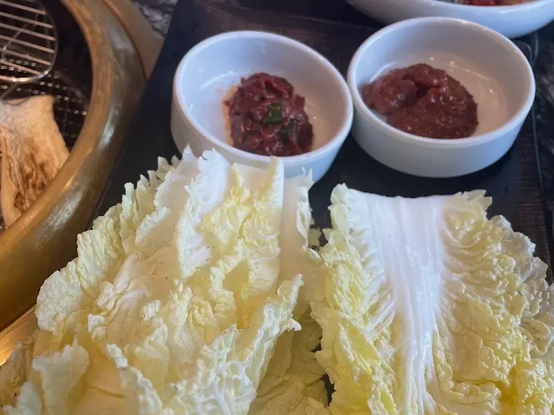 고기와 곁들여 먹는 밑반찬