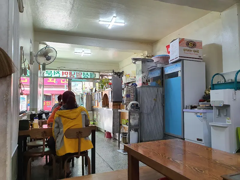 대성밀냉면 내부