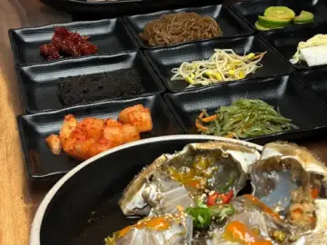 천안 힙스터들의 성지, 유량동 꽃게옥에서 맛보는 게장의 레전드 맛집 클라스