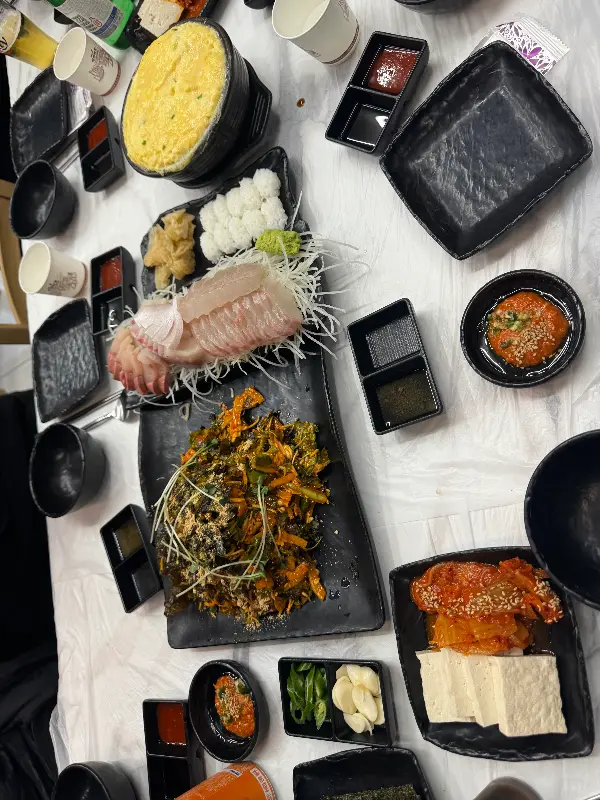 푸짐한 테이블 세팅