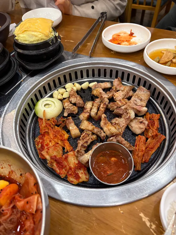 흑돼지 구이 한 상 차림