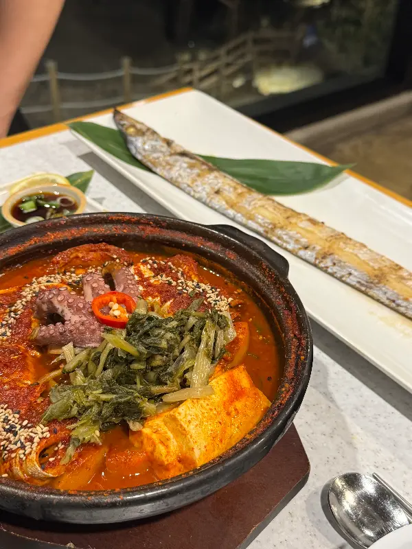 푸짐한 갈치 정식 한 상