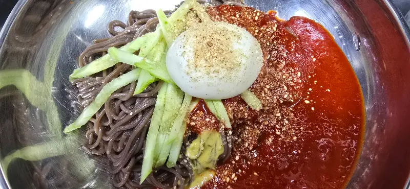 비빔막국수