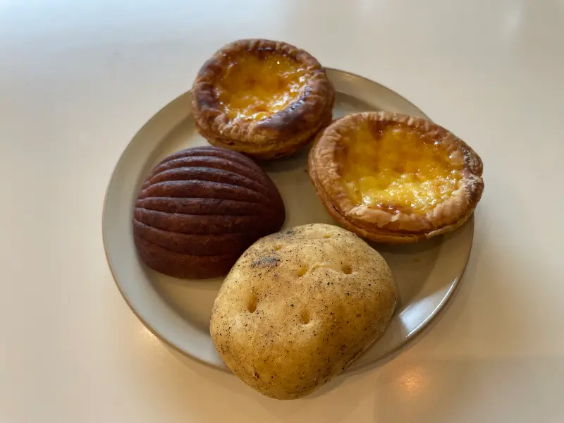 구황작물빵과 에그타르트