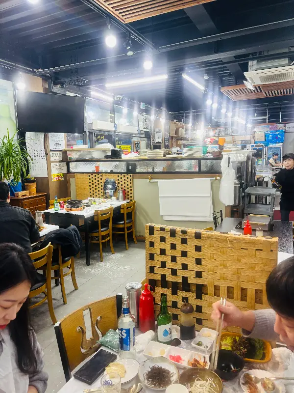 해운대대게횟집 내부 전경