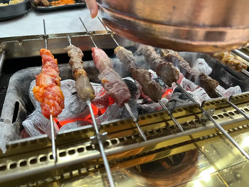 다양한 꼬치 메뉴