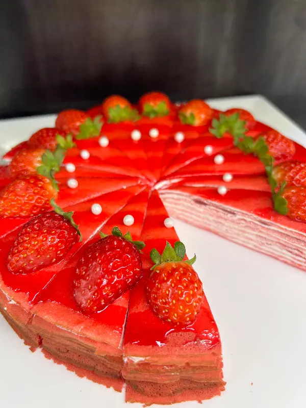 황홀한 비주얼의 딸기 케이크