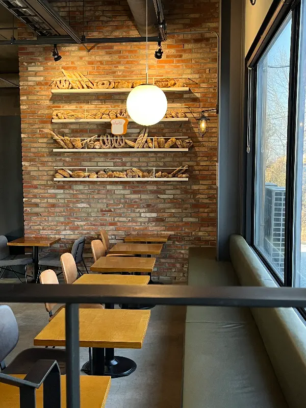 카페 내부 인테리어