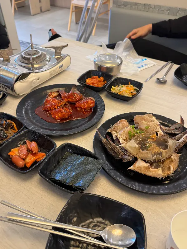 셀프바에서 직접 부쳐먹는 계란후라이