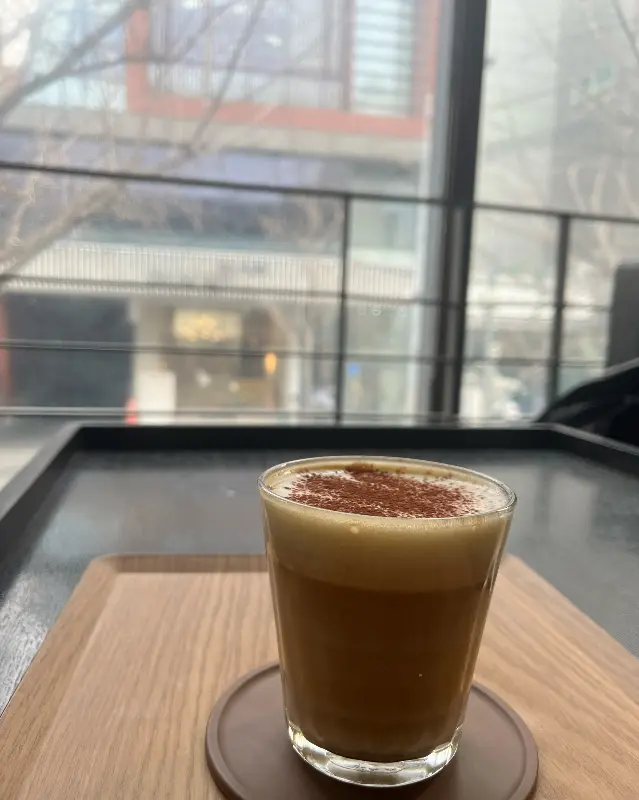 밤부 베이커리 & 브루잉 서래 플랫화이트