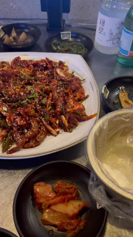 푸짐한 양념 꼬막