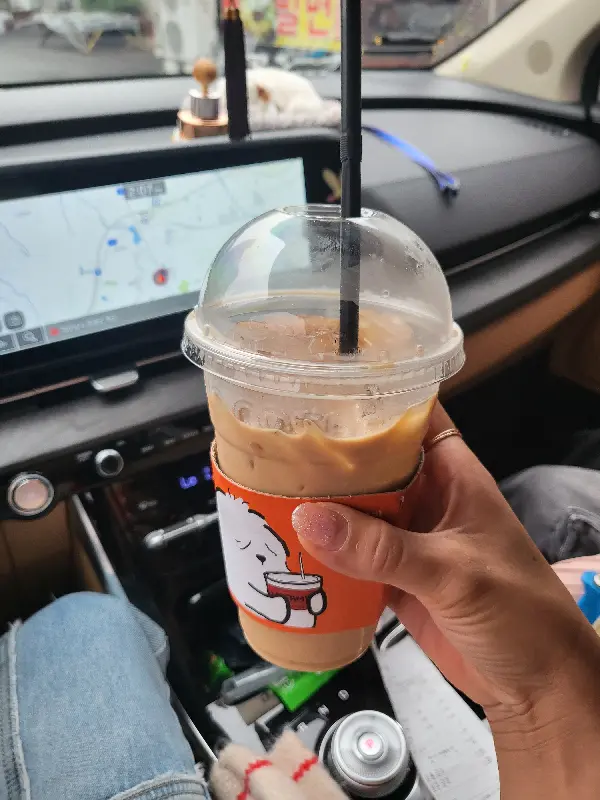 하삼동커피 아이스 카페라떼