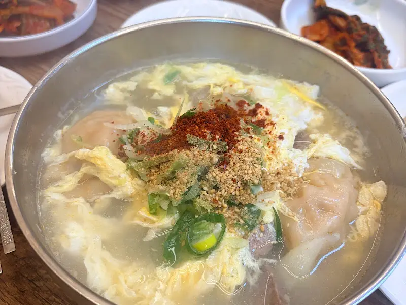 개천식당 떡만두국