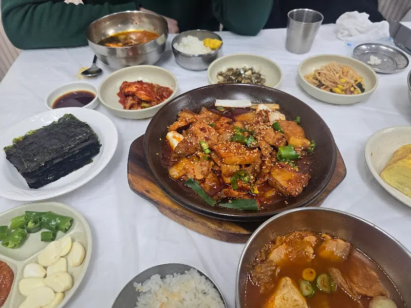 푸짐한 한 상 차림