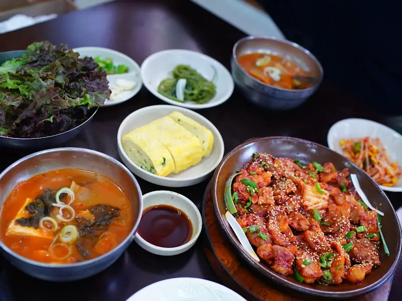 푸짐한 한 상 차림 항공샷