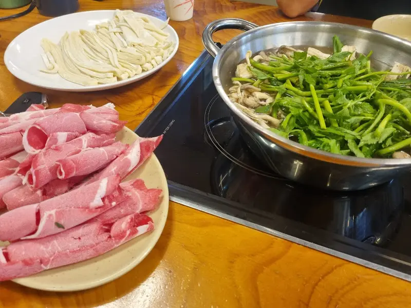 얼크니손칼국수 재료