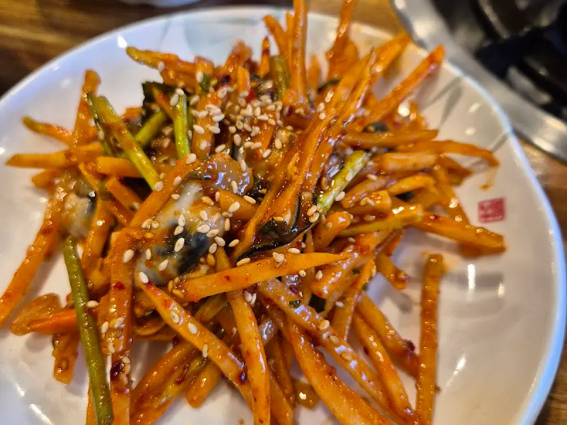 매콤새콤 굴무침