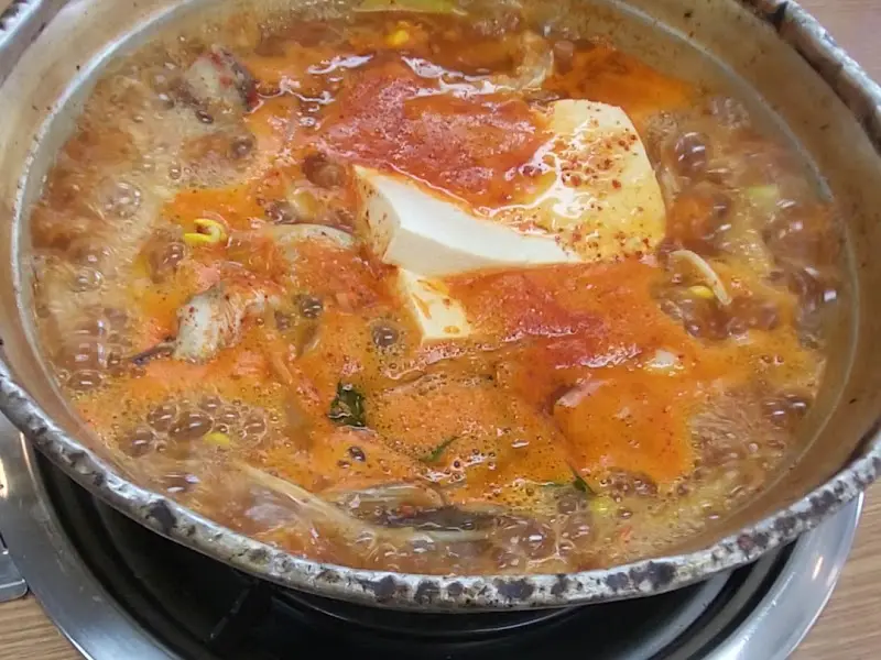 보글보글 끓는 동태탕