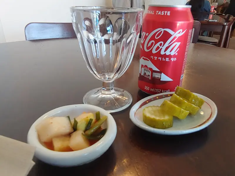 깔끔한 테이블 세팅