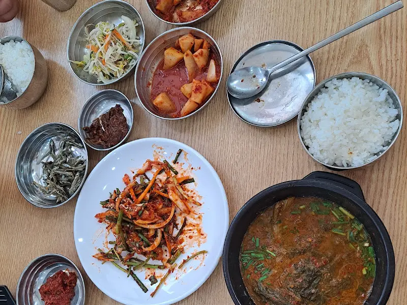 짱뚱어탕과 반찬