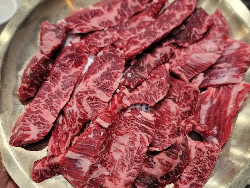 마블링이 훌륭한 한우