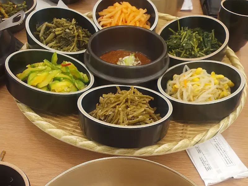 다채로운 나물 반찬