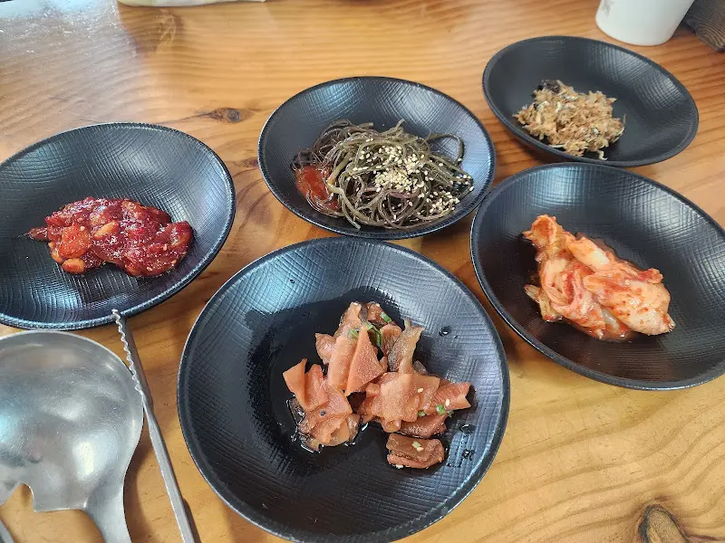 다채로운 기본 찬