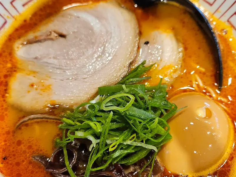 미소돈코츠 라멘의 풍성한 비주얼