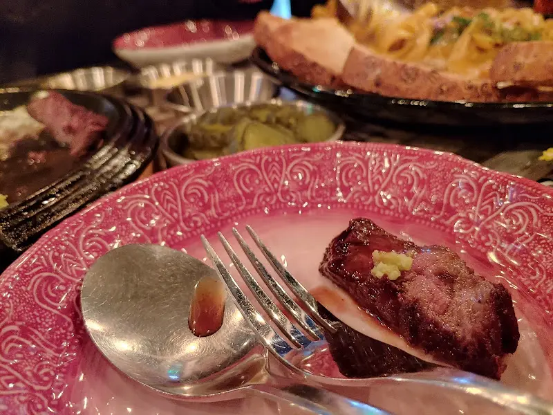 스테이크 한 조각