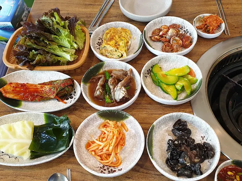 푸짐한 밑반찬 한 상 차림