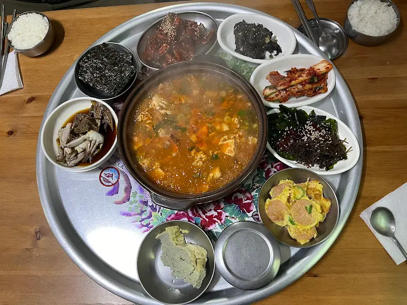 푸짐한 게장 정식 한 상 차림