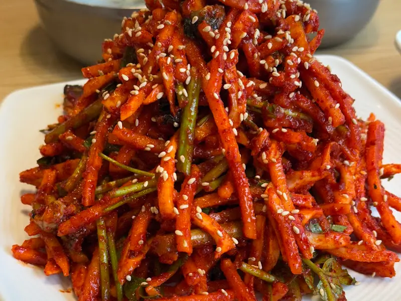 무침회의 클로즈업 샷