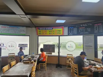 홍성에서 찾은 과학적 미식의 정점, 한올채 염소요리 맛집 탐험기