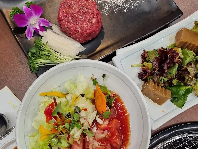 신선하고 맜있는 육회