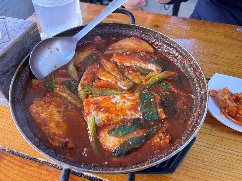 보기만 해도 침샘을 자극하는 갈치조림