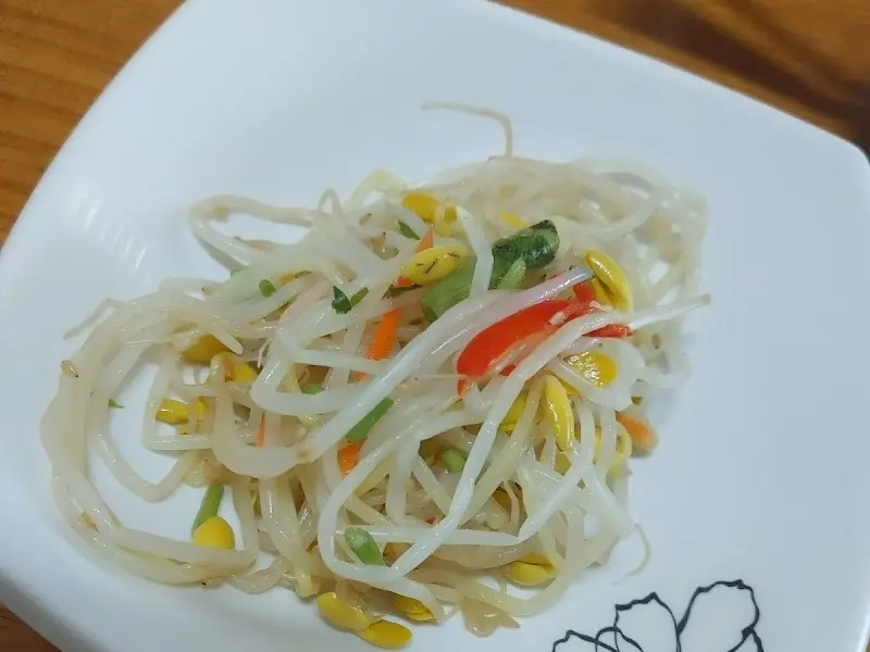 아삭아삭 콩나물 무침