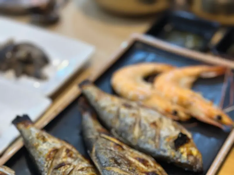 노릇노릇 구워진 생선구이