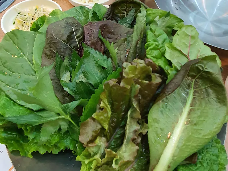 푸짐한 쌈 채소